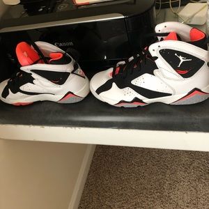 Jordan 6 size 6GS